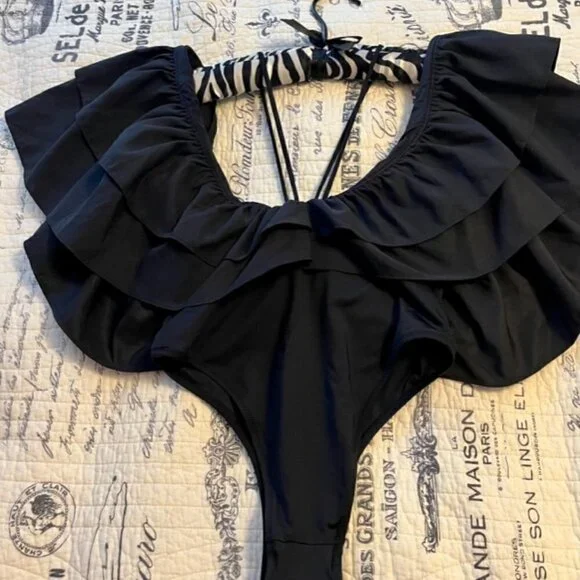 ZARA Fashion Maxi Ruffle V Neck Black Swimsuit Size S Bloggers Fave Holiday NWT - Picture 4 of 12